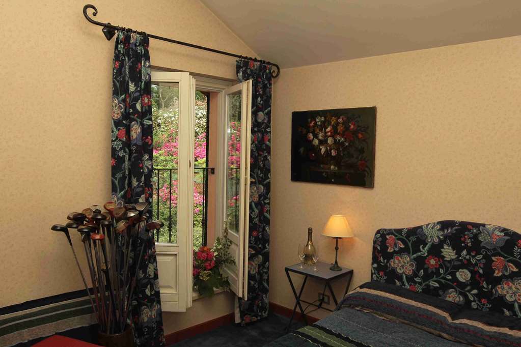 Hostellerie Du Golf Pecetto Oda fotoğraf