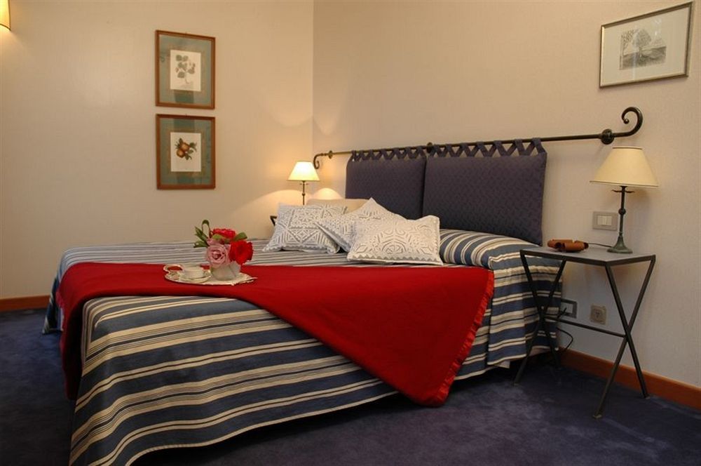 Hostellerie Du Golf Pecetto Dış mekan fotoğraf
