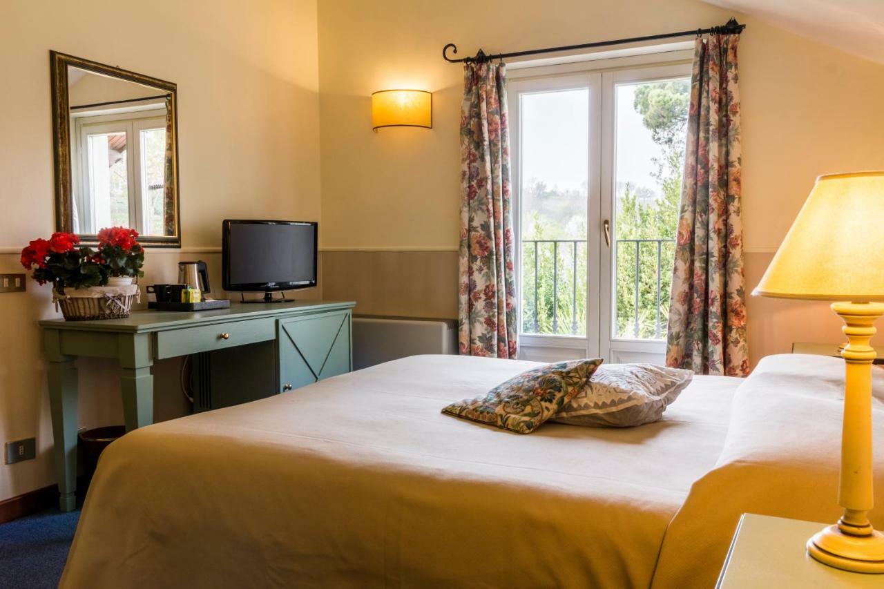 Hostellerie Du Golf Pecetto Dış mekan fotoğraf